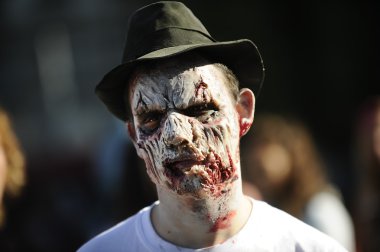 yürüyen ölüler zombie günü