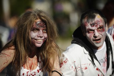 yürüyen ölüler zombie günü