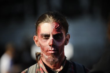 yürüyen ölüler zombie günü