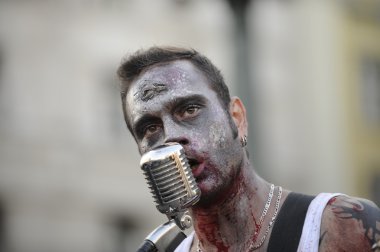 yürüyen ölüler zombie günü