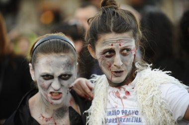 yürüyen ölüler zombie günü