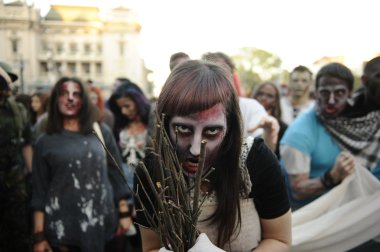 yürüyen ölüler zombie günü