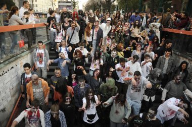 yürüyen ölüler zombie günü