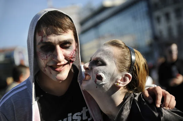 yürüyen ölüler zombie günü