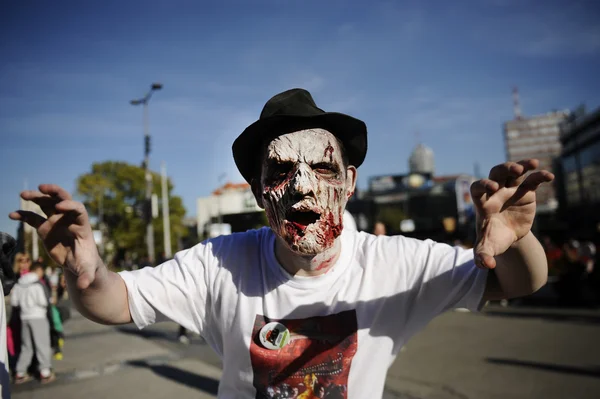 yürüyen ölüler zombie günü