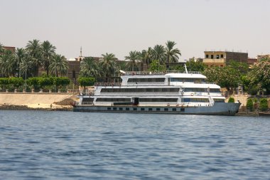 Mısır'da Nil Nehri üzerinde yaşam