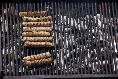 Kıyılmış et kebapcheta kömür ızgara