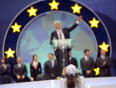 Avrupa seçimleri kampanya epp juncker