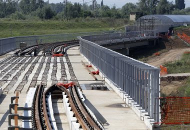 Metro demiryolu inşaatı
