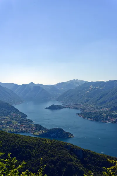 Widok na jezioro Como z góry — Zdjęcie stockowe