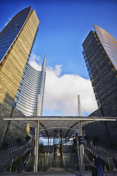 Mediolan Włochy porta nuova nowych wieżowców budynku — Zdjęcie stockowe
