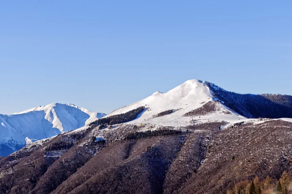 Χειμωνιάτικο τοπίο ορεινό τοπίο χιόνι Ιταλία — Φωτογραφία Αρχείου