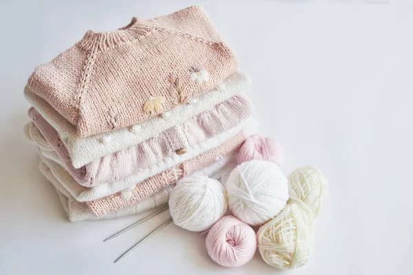 Stack Knitted Clothes Balls Yarn Knitting Needles Accessories Knitting Baby — ストック写真
