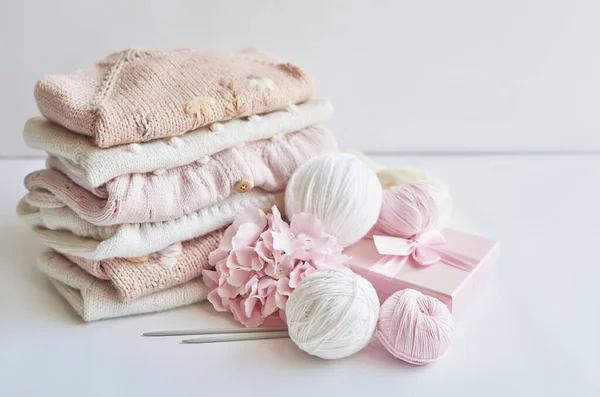 Stack Knitted Clothes Balls Yarn Knitting Needles Accessories Knitting Baby — Stock Fotó