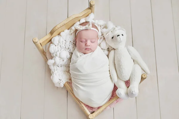 Νεογέννητο Κοριτσάκι Αρκουδάκι Υγιές Παιδί Ευτυχισμένη Μητρότητα Και Γονική Μέριμνα — Φωτογραφία Αρχείου