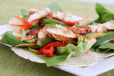 sağlıklı tavuk tako