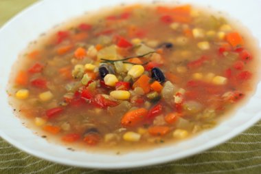 yaz sebze çorbası