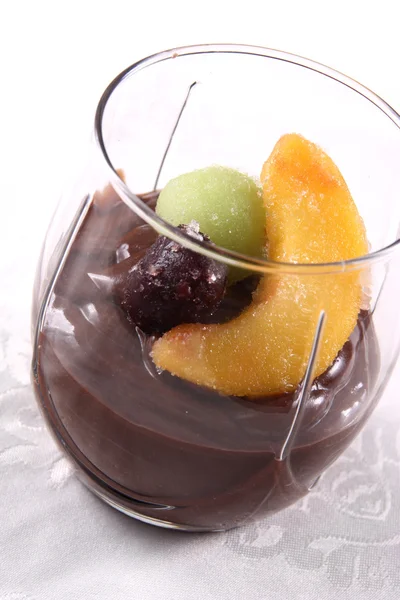 Gyümölcs és csokoládé desszert — Stock Fotó