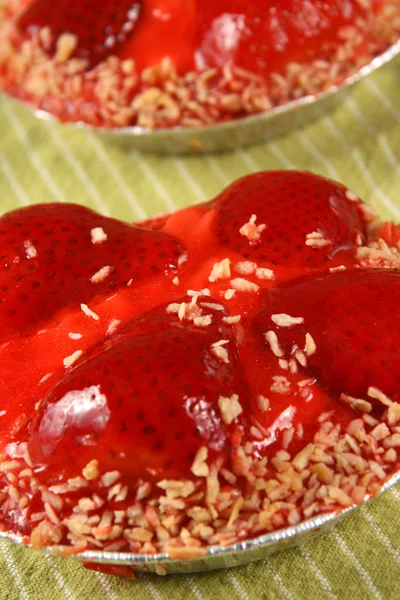 딸기 tartlet 배열 한다 — 스톡 사진