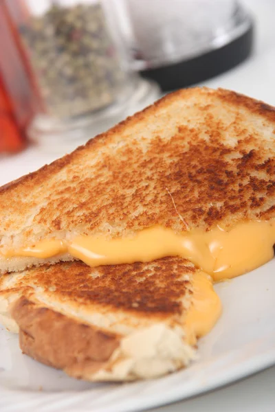 Grilled cheese sandwich — Stock Photo, Image