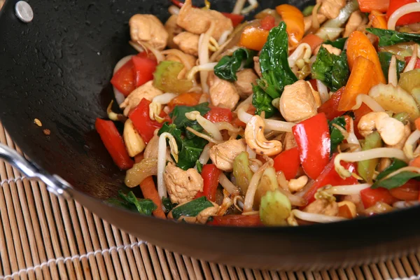 Chicken stir-fry — Stock Photo, Image