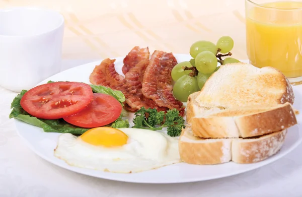 Café da manhã de ovo — Fotografia de Stock