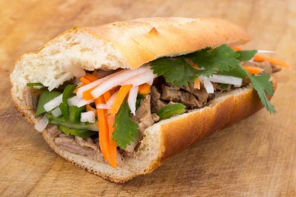 Banh Mi vietnami sertés szendvicset — Stock Fotó