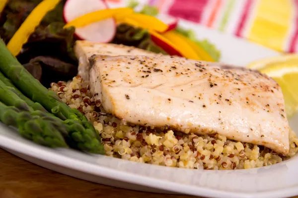 Cooked mahi mahi fish fillet — Stock Photo, Image