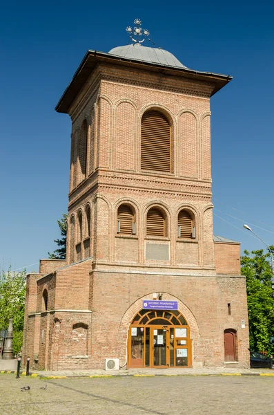 Il campanile della cattedrale patriarcale rumena — Foto Stock