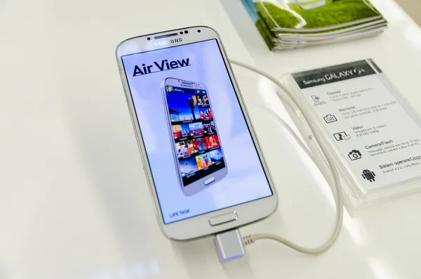 Samsung Galaxy S4 — Stock Photo, Image