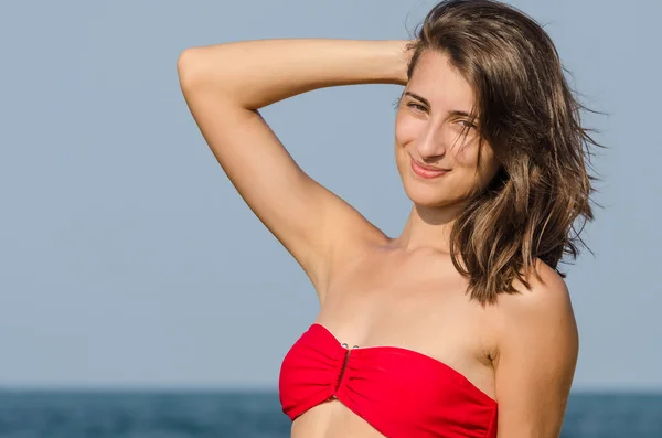 Menina bonita posando em maiô — Fotografia de Stock