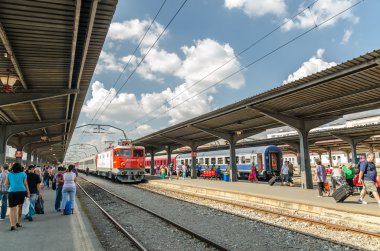 Bükreş Kuzey demiryolu İstasyonu (Gara de Nord)