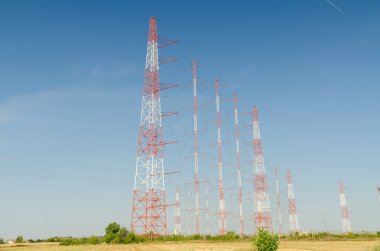 Yüksek voltajlı güç kuleleri