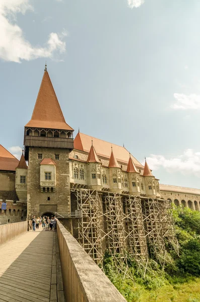 Corvin slottet palace i hunedoara, Rumänien — Stockfoto