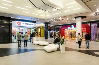 Alışveriş Merkezi içinde