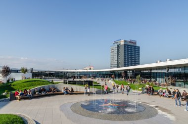 fütüristik alışveriş merkezi dış mesire