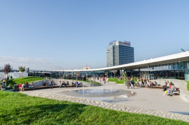 fütüristik alışveriş merkezi dış mesire