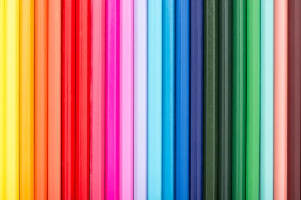 Riga di matite colorate arcobaleno — Foto Stock
