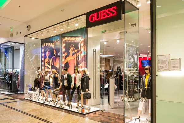 Tienda Guess —  Fotos de Stock