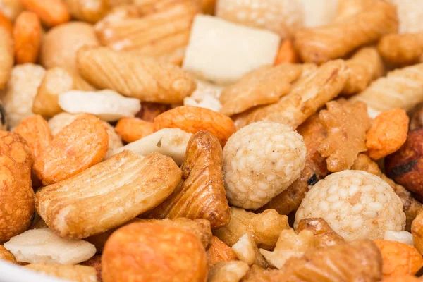 Sušenky a prosklené arašídy — Stock fotografie