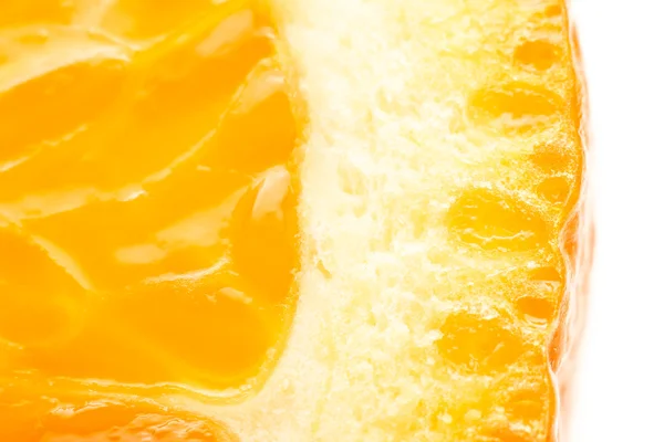 Scorza di fetta d'arancia isolata — Foto Stock