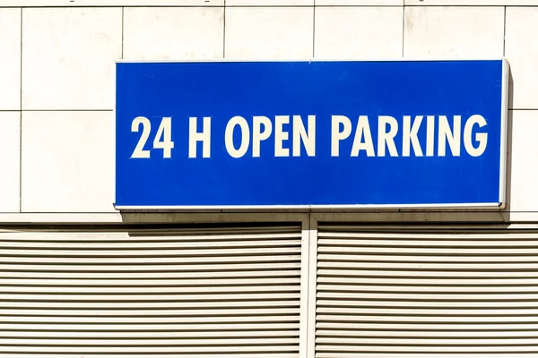 24h signo de estacionamiento abierto — Foto de Stock
