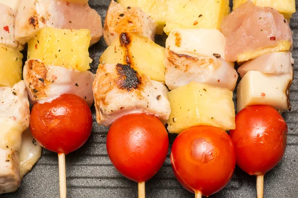 Exotic Chicken Skewers — Stock Photo, Image