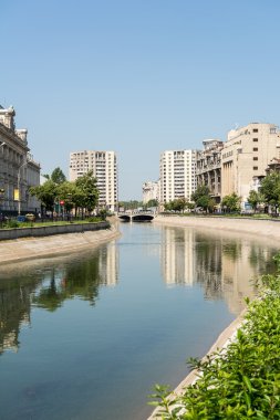Bükreş 'teki Dambovita Nehri