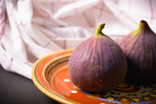 Close Azerbaijani Fig Fruit Exotic Eastern Fruit Whole Berry Served — Stock Photo, Image