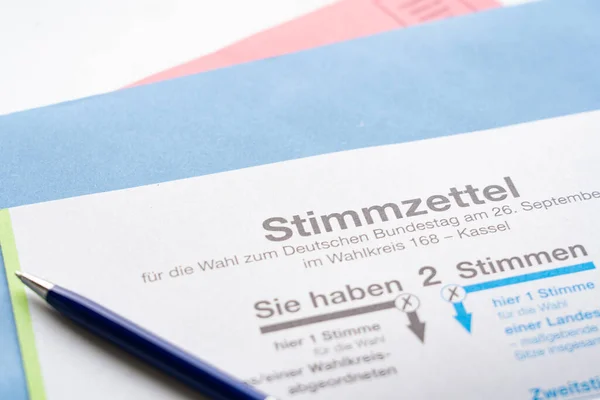 Documentos Votação Alemães Para Eleições Políticas Alemanha Para Primeiro Voto Imagens De Bancos De Imagens