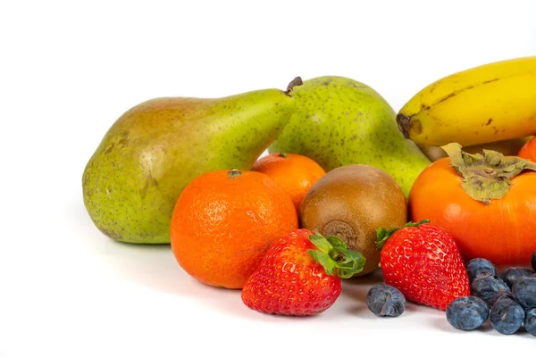 Mucha Fruta Fresca Aislada Sobre Fondo Blanco Espacio Para Copiar — Foto de Stock