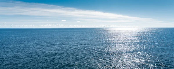 Morze Północne Słoneczny Dzień Chmurami Horyzoncie — Zdjęcie stockowe