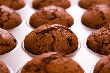 taze pişmiş çikolata muffins ateş kapatın