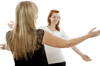 genç güzel sarışın ve Kızıl saçlı kız tekrar görmekten mutlu